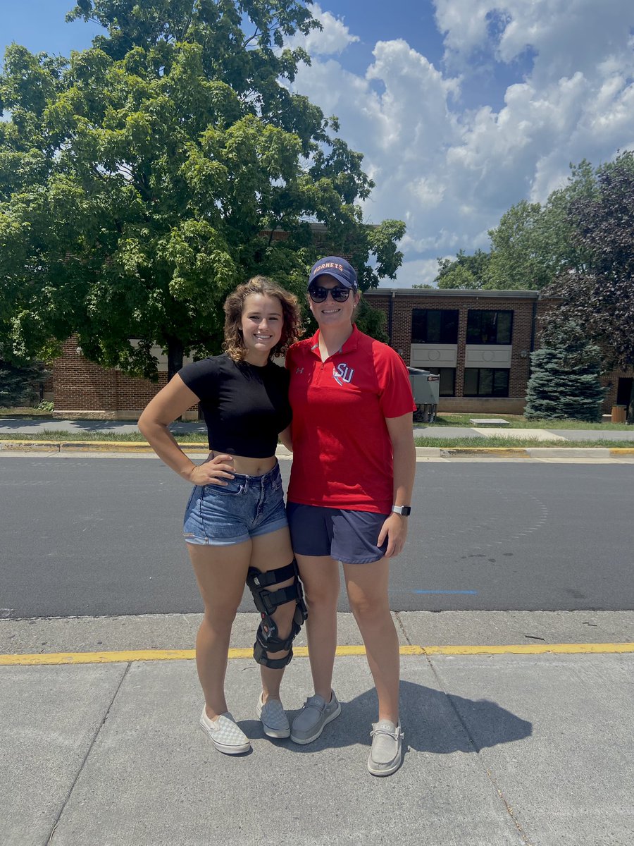 Cayden10thomas's tweet photo. Big thank you to Coach Moyer and Coach Dub for showing me around Shenandoahs beautiful campus today. I can’t wait to be back. @SUHornetsSB @CoachMoyerSU https://t.co/eEOxxrOLKu