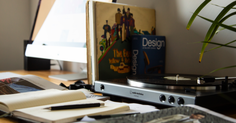 USAudioTechnica's tweet photo. Rediscover old or new favorites with the AT-#LP60X. This entry-level #turntable is affordable and easy-to-use: https://t.co/aHsA8CUZYm #AudioTechnica https://t.co/ezQTzG1uaN