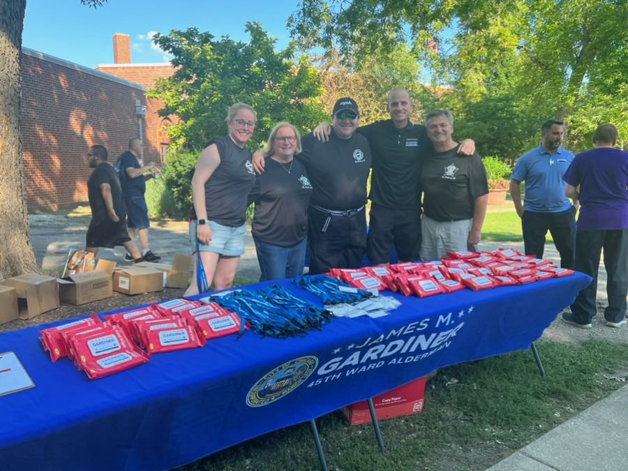 ChicagoCAPS16's tweet photo. Thank you to everyone who made our 2022 National Night Out a success! Thank you to our sponsors, vendors and community members who came together for one amazing evening! Several pictures coming soon. https://t.co/f3IFoOEFiu