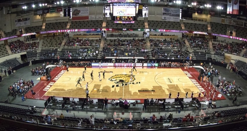 After a great conversation with Coach Crenshaw, I am blessed to receive my first division 1 scholarship from IUPUI ! <a href="/Coach_Crenshaw/">Matthew Crenshaw</a>