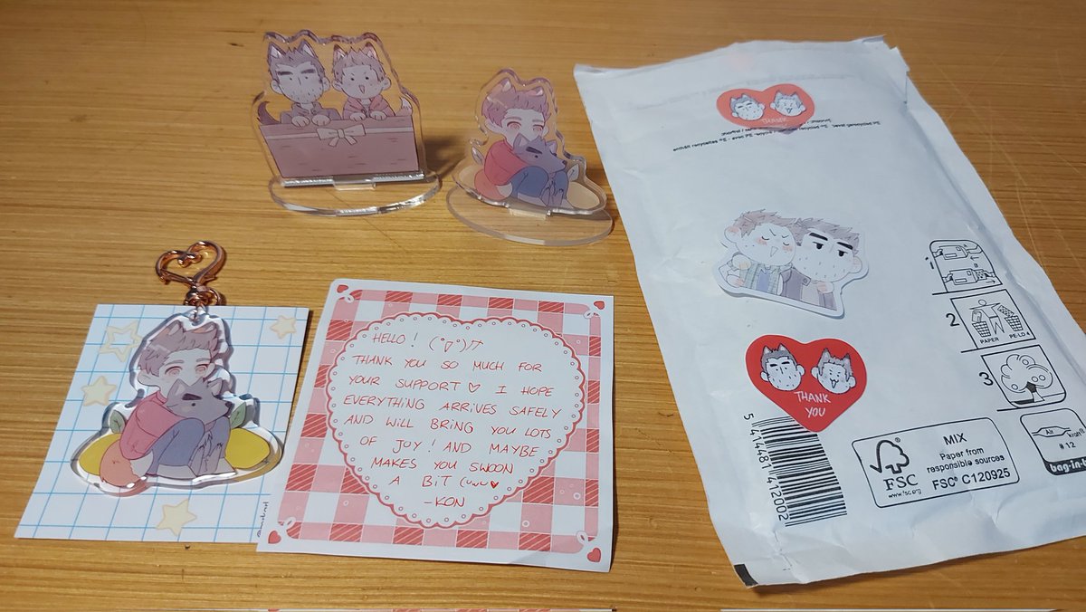 AntySs's tweet photo. I fall in love for the second time, these items are lovely and beautiful! @mrkgrl https://t.co/KqUJVDlTu2