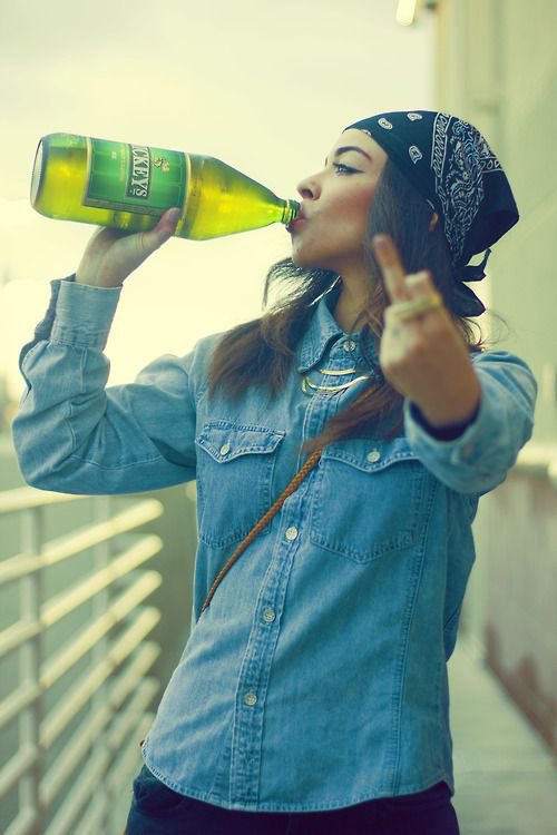 When they say you can’t drink on a week day! 
•
•
•
•
#fyp #beer #weekday #thirstythursday #beers #throwback #drinkinggamez