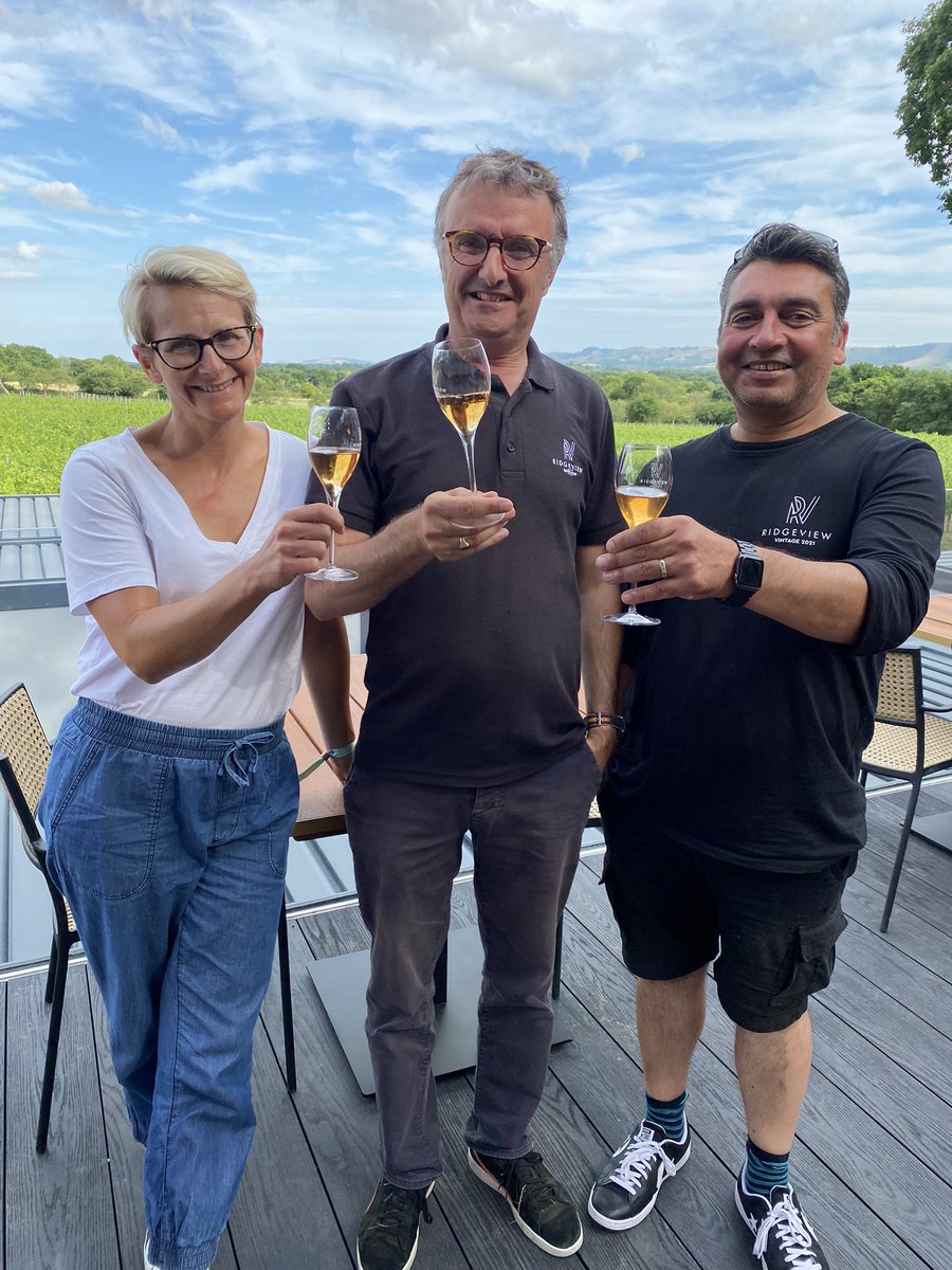 So proud to celebrate 20 year anniversary of our amazing Vineyard Manager Matt Strugnell @Strugz We have watched him grow from @PlumptonWine student to one of the most respected UK Vineyard Managers and now head of @Wine_GB Viti committee. Cheers Matt, we are lucky to have you 🥂
