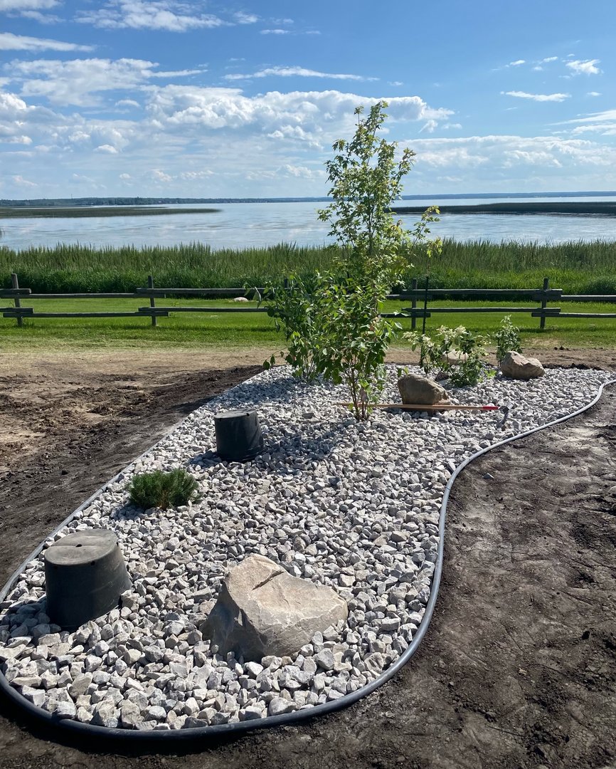 Waters Edge tweet media