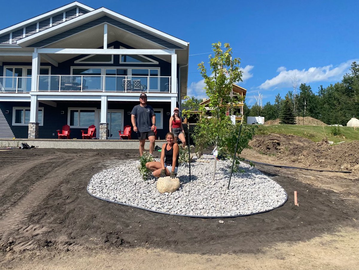 Waters Edge tweet media