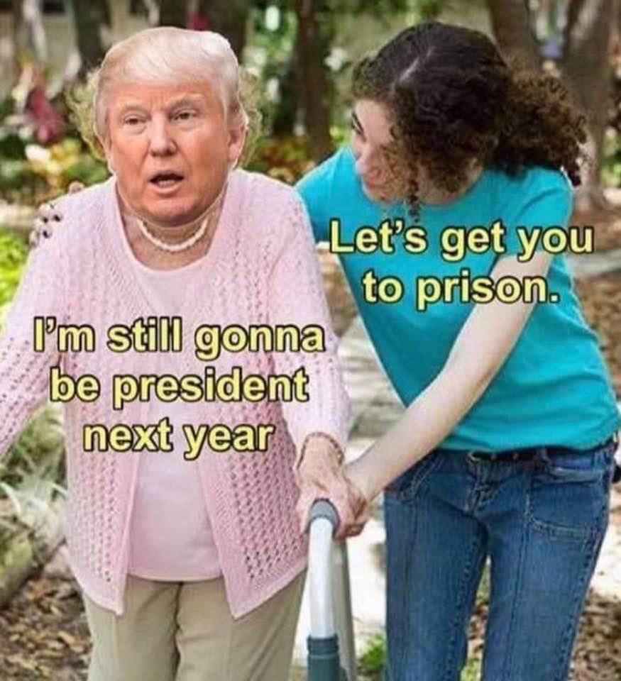 Her13Loves's tweet photo. @FrankFigliuzzi1 @OlgaNYC1211 Hysterical & Stomach turning at the same time🤢Intimate messages between Roger Stone & Alex Jones? Can hardly wait until that’s leaked🤣😂🤣😂Hopefully there’s some incriminating messages with #45RustStain & Others. I’d LMAO today. Poetic Justice. Did you see Alex Jones face😎RED https://t.co/5G2YyvW620