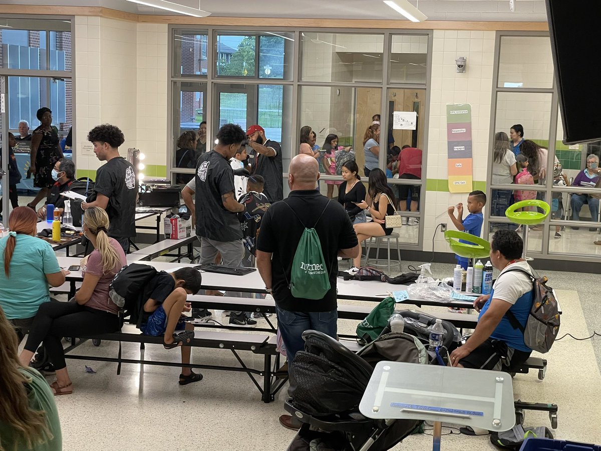 Ms.Wolfkill tweet media