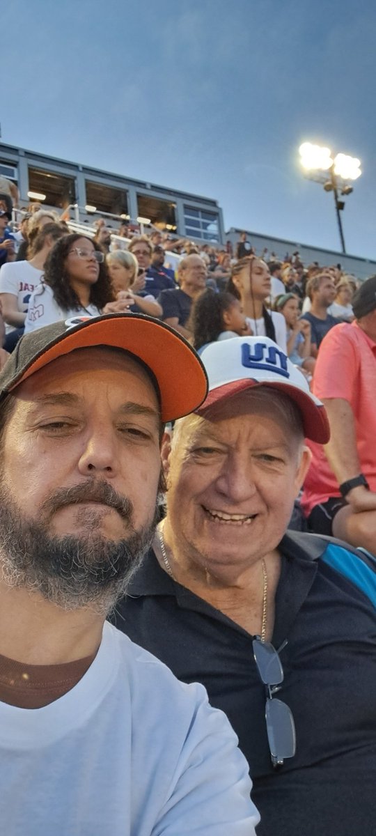 parryioe's tweet photo. With my dad.
#alsenblanc https://t.co/XroOSnDx9U