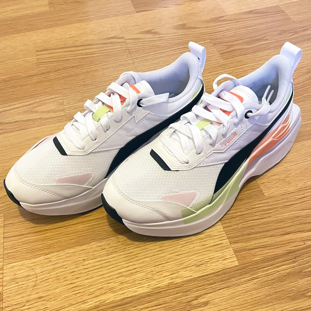 I had won a giveaway from one of my fav projects <a href="/therandomsnft/">The Randoms</a> and finally received my prizeeee🥹💗 im in LOVE <a href="/PUMA/">PUMA</a>