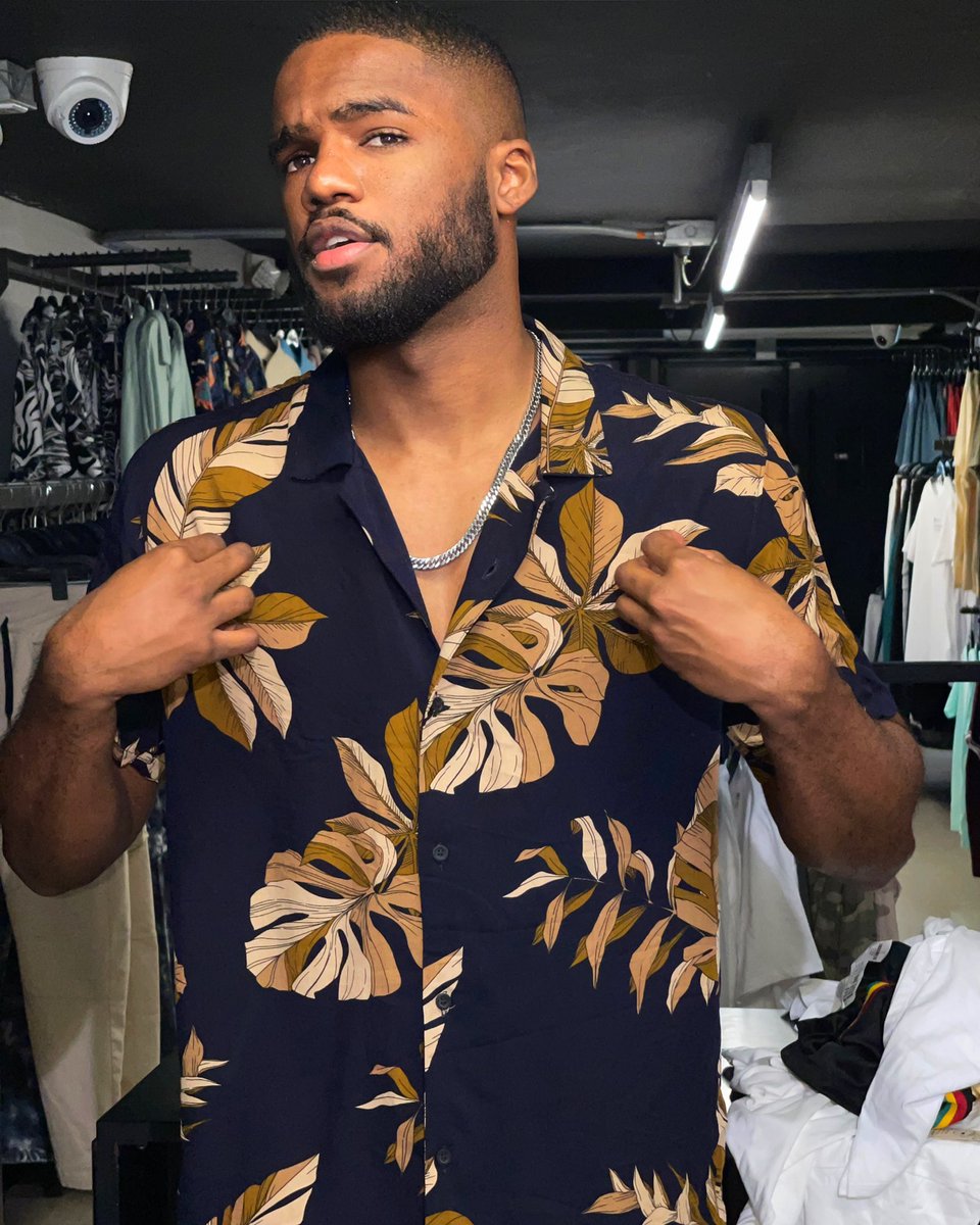 reymalcom's tweet image. El gym provoca un efecto hasta en la ropa