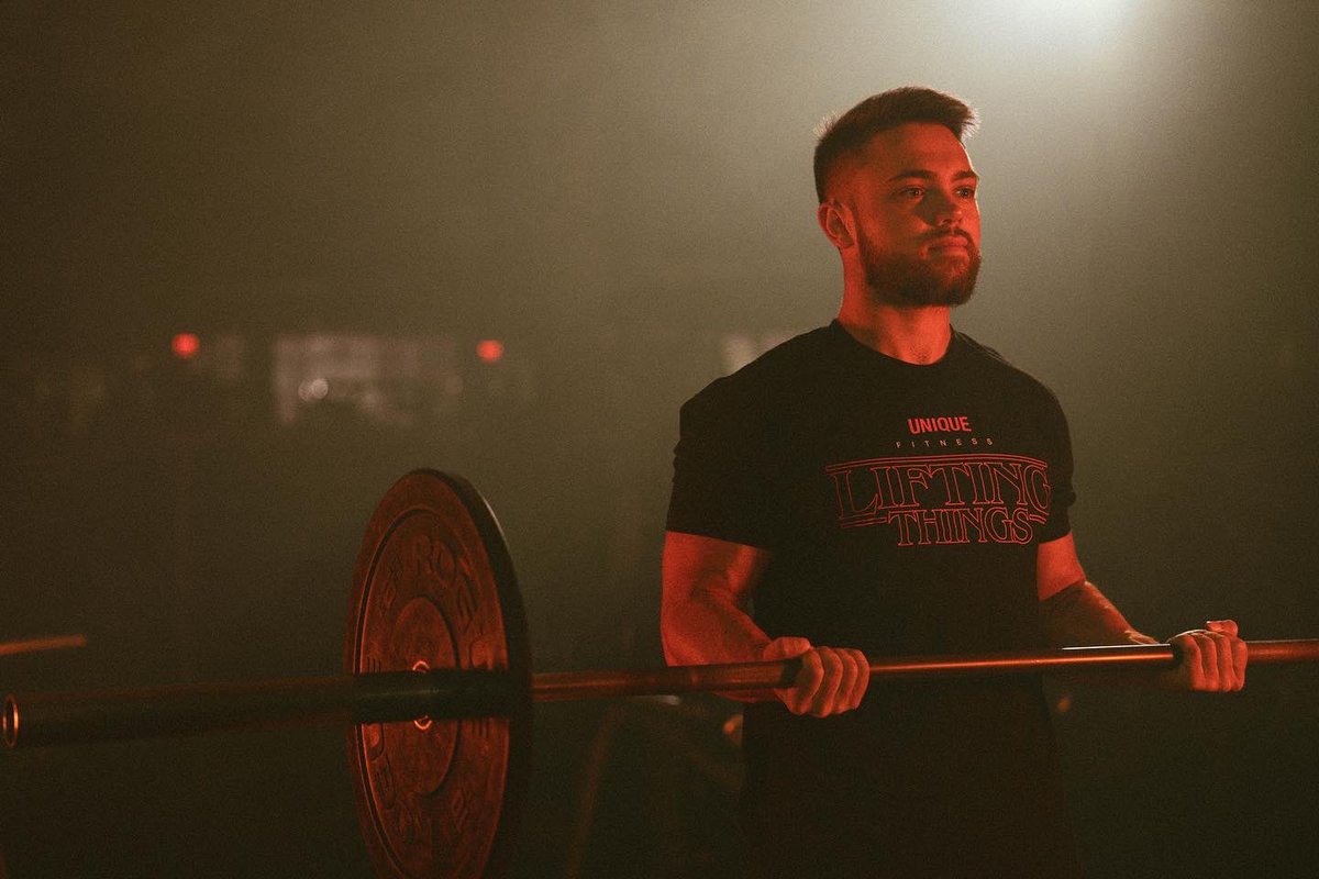 uniquefitnessli's tweet image. Welcome to the Unique Sᴉpǝ poʍu. 😈 100% guaranteed to protect you from Vecna! These drop tomorrow at 9am. On a scale of 1-11 how excited are you for our Lifting Things Shirts?! 💪🤩🔥
#strangerthings #StrangerThings5 #strangerthingsmerch #fitness #lifting #fit #uniquefitness