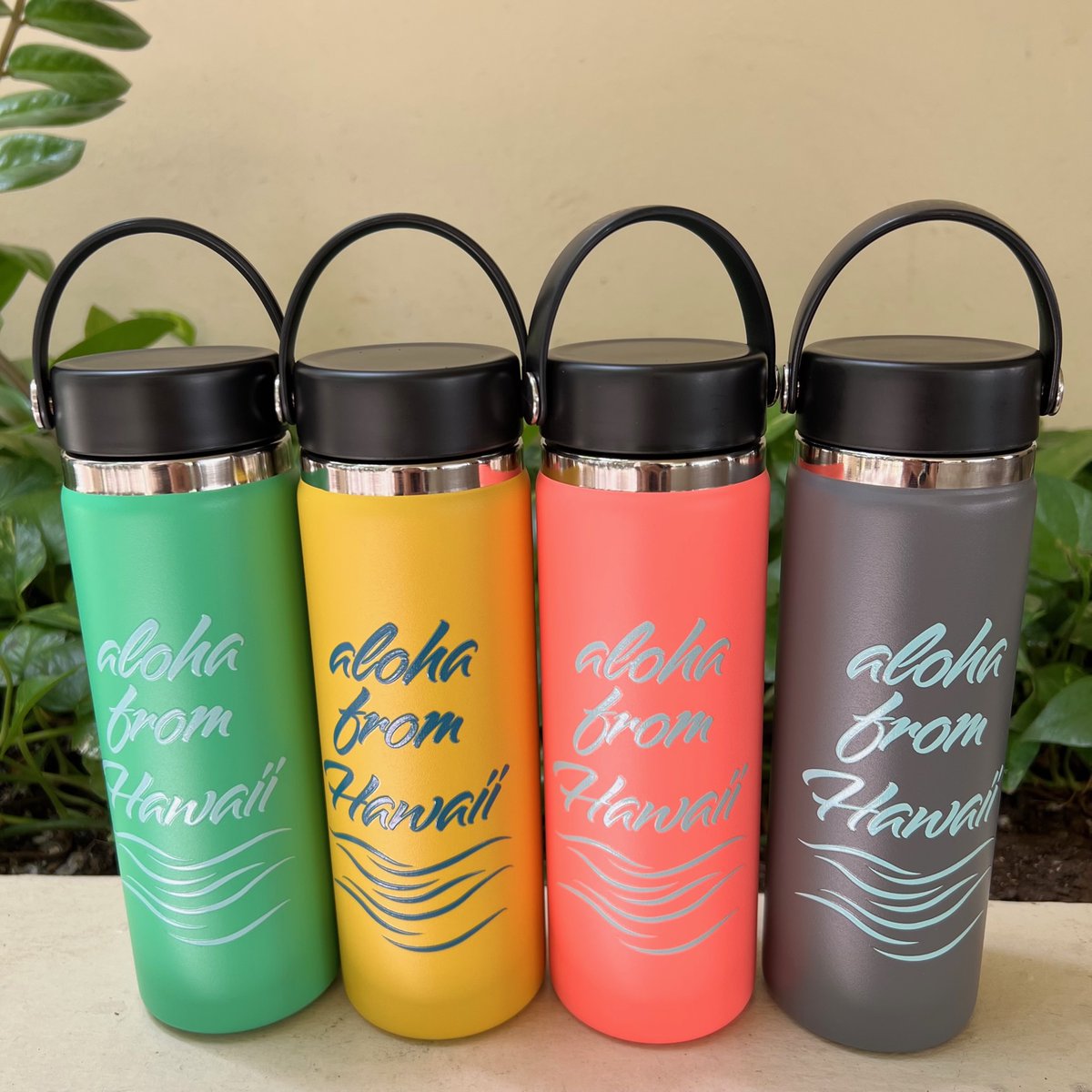 アロハ！ハワイからおすすめ商品 <a href="/lealeahawaii/">LeaLea Hawaii</a>

大人気のハワイからおすすめ商品をご紹介します。その他たくさんハワイの商品ございますよ！

👉グダーサングラス
👉ホールフーズ エコバック
👉lealea限定柄 ハイドロフラスコ

詳細はリンク先をチェック！
#stoory 
sto-ory.com/world/hawaiigu…