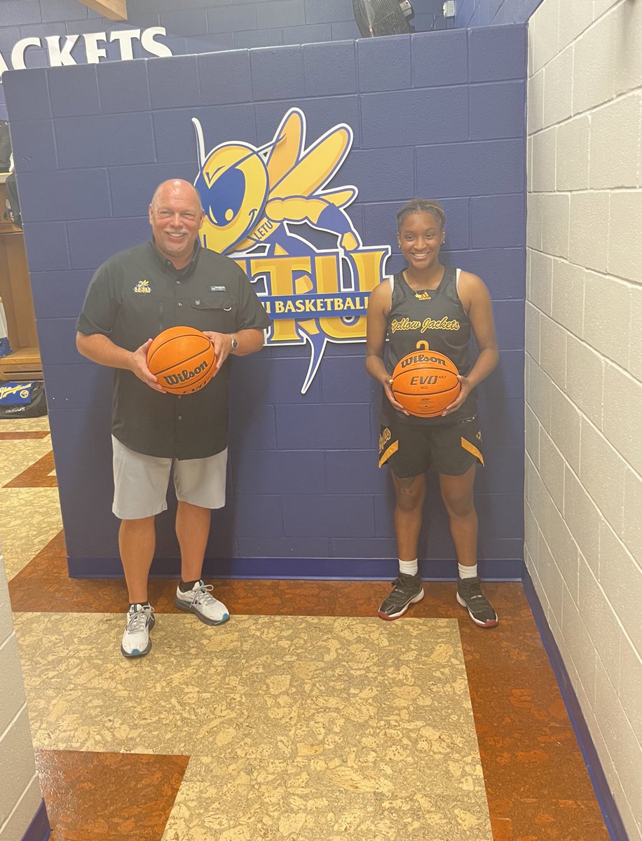 Taylorlemon7's tweet photo. After having a great visit and conversation with Coach MacAllister and Coach Ashley. I am blessed to announce that I have received an offer to play at LeTourneau University! @LETUWBB @DTownLGBKB @AcesLouisiana https://t.co/dbibWhc1o4