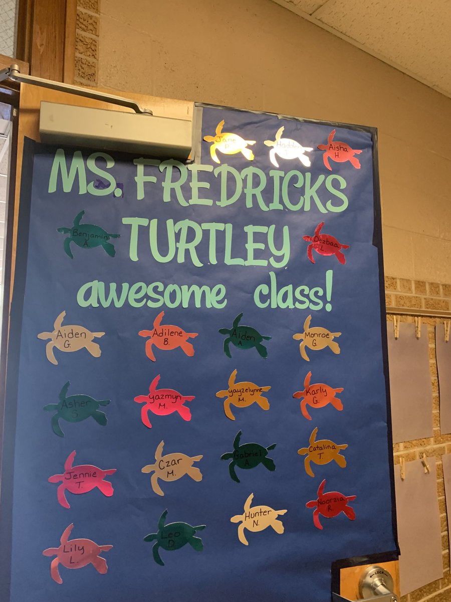 IESRockets's tweet photo. First Day of School for our Rockets! #PeaceLoveRockets #RocketsFlyHigh #APSConnects @ABQschools @APSLZ4 @chris_zone4 https://t.co/dUtVqLDp0B