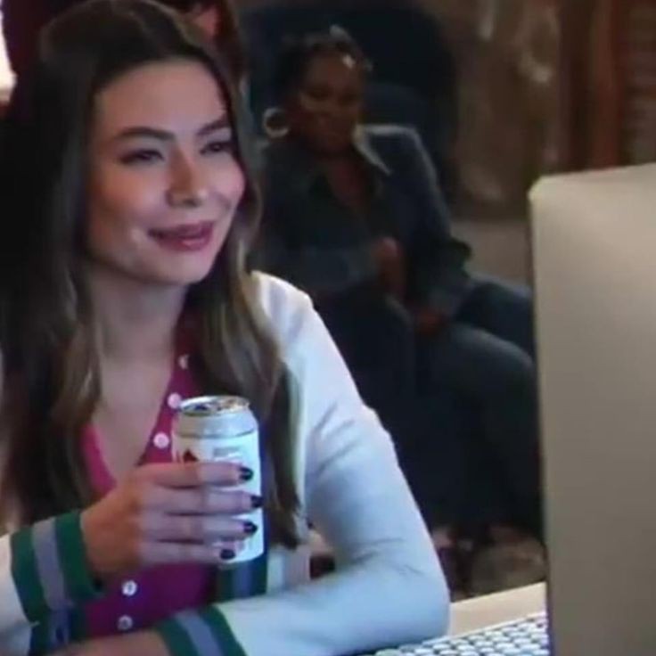 Yo pequeña enamorada de ross Lynch / yo de Grande aún enamorada de ross Lynch