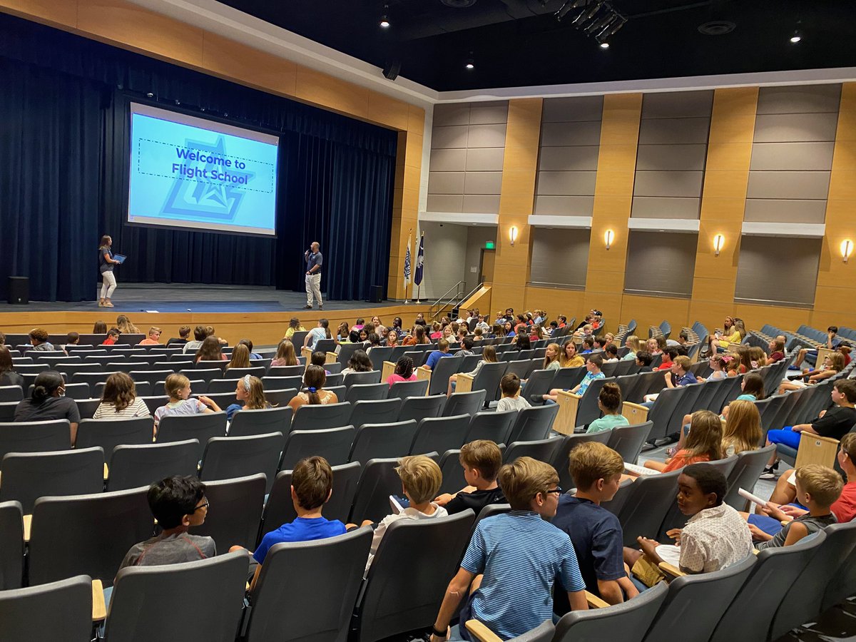 What an incredible night welcoming our  6th graders for the first time ever to <a href="/LakesideMS_Lex1/">Lakeside Middle</a>!