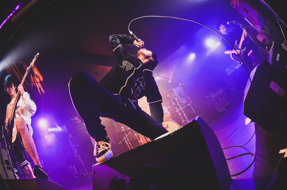 DoD__official's tweet photo. 【🎉🎂Happy Birthday 🎂🎉】

本日DoDのボーカル、テラの誕生日です！

DoDの顔でもある最強のボーカルを皆でお祝いしましょう🤘🔥

@TERA_xxx_666 https://t.co/YfFOH7tFsg