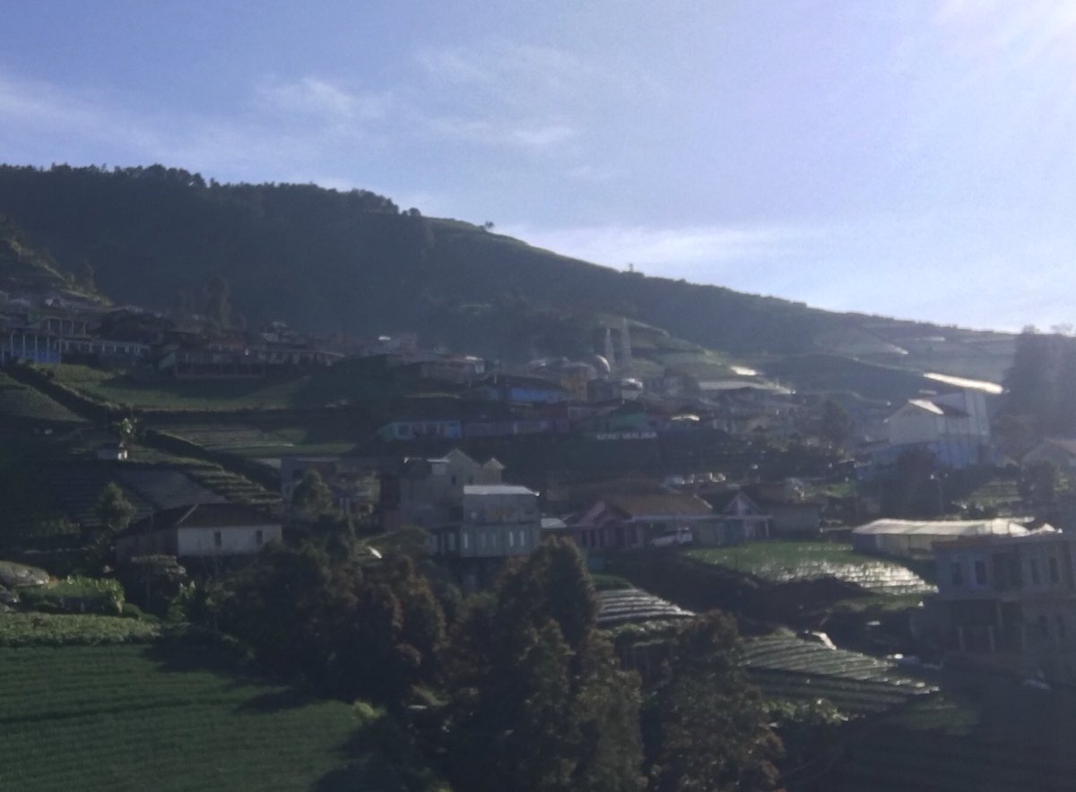 biru_navy's tweet image. Dusun Butuh atau lebih dikenal dengan julukan Nepal van Java.
#nepalvanjava