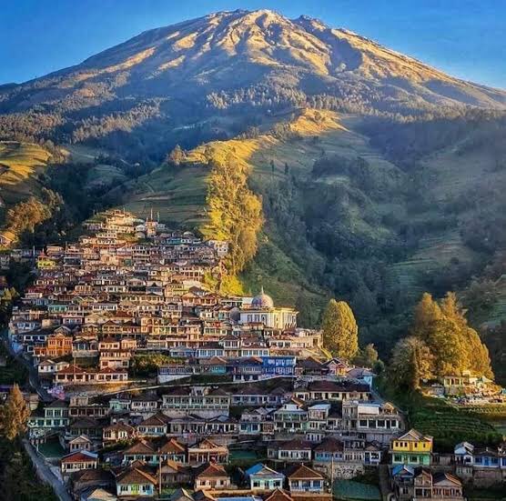 biru_navy's tweet image. Dusun Butuh atau lebih dikenal dengan julukan Nepal van Java.
#nepalvanjava