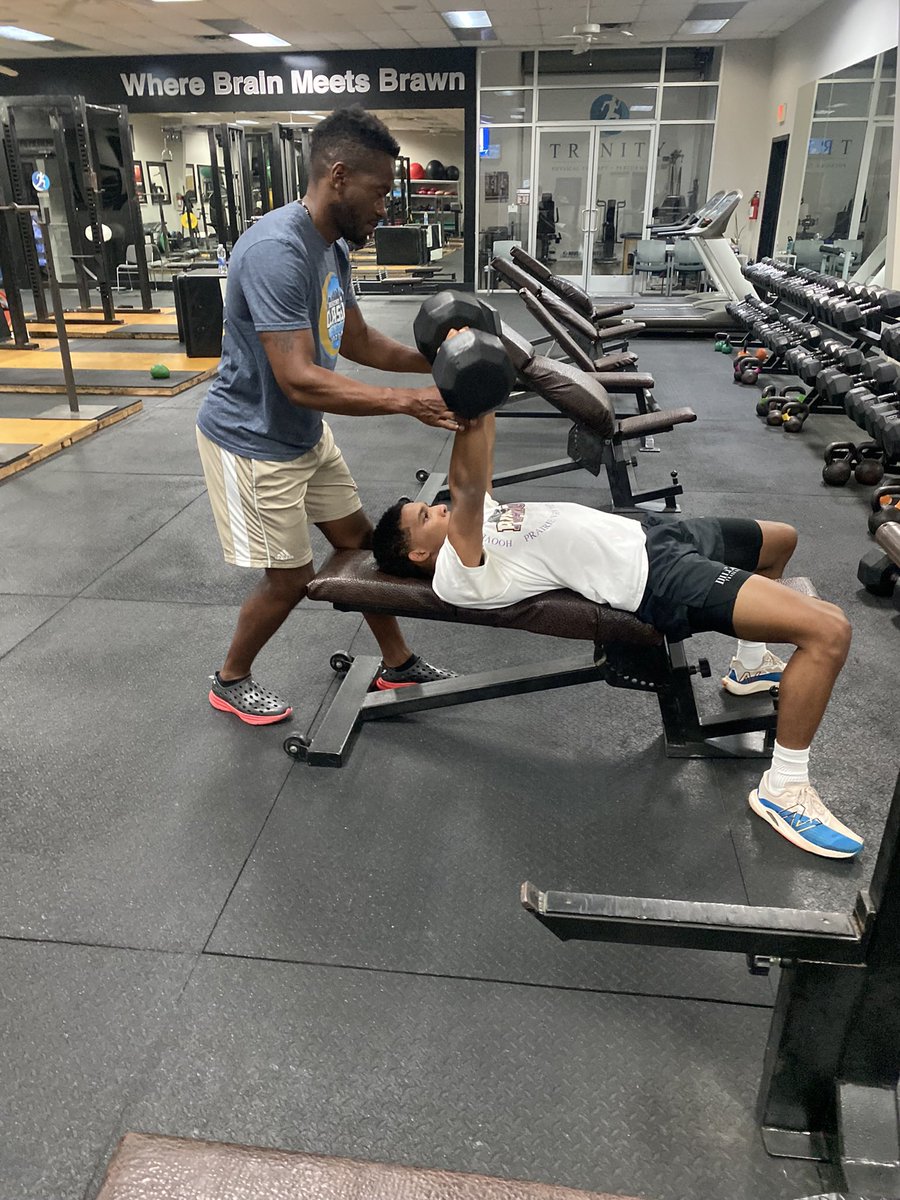 deejoefitness's tweet photo. Run fast, lift heavy, run faster, rinse, π
#DeeJoeFitness #HardWorkIsHardToIgnore #BelieveInTheSystem https://t.co/my01YAJg3v
