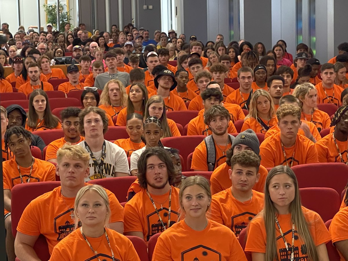DocReggies's tweet photo. Loved seeing the sea of new @OttawaU students during our Welcome Ceremony. So thankful for the families that have entrusted their loved one in our tutelage & care. The #ClassOf2026 looks great. #OUBrave Ottawa University Kansas continues to attract amazing students.Thankful prez! https://t.co/nhTrXmVRmb