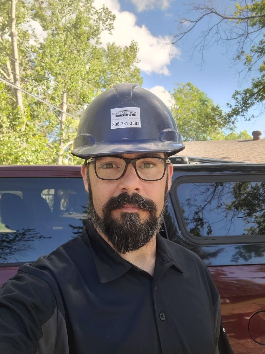 EmeraldParkHome's tweet photo. We are pleased to announce that Dan Toupin, D-Lux Carpentry is our new Site Manager. He worked as a finish carpenter with Emerald Park Homes since 2011 and will continue to put on the final touches that make our homes not only beautiful but long lasting https://t.co/Fp1eSmF4Hd