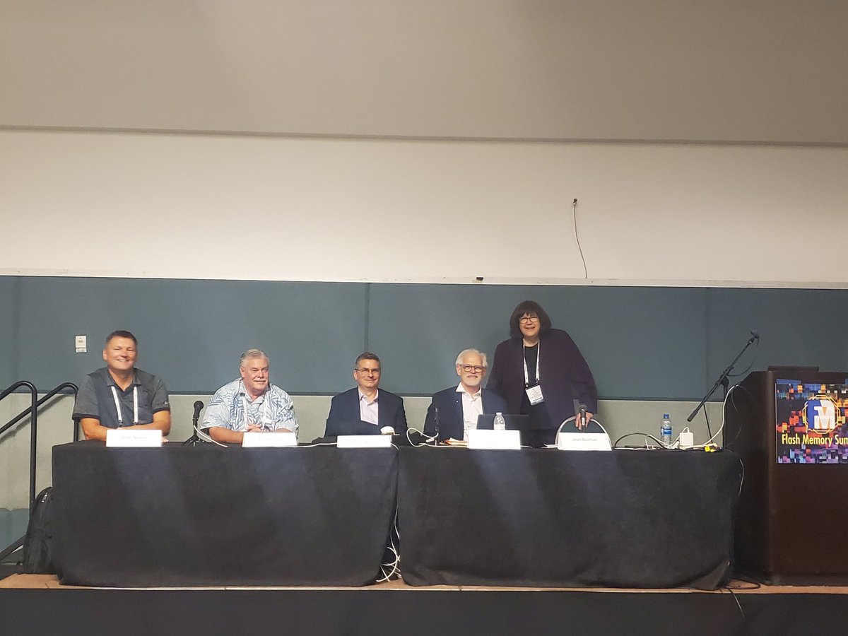 MartyFoltyn's tweet image. Always entertaining at #FMS2022 Top 10 Things to Know..... with @thomascoughlin @NVM_DaveE @zoginstor and Willie Nellson, moderated by @jbozman . Come by GAB-J   #FMS22