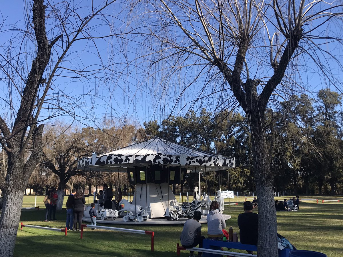 CampingFatica's tweet photo. • Calesita 🎠 y mates🧉…
👉🏼Te esperamos de Mar. a Dom. en nuestro #Camping, 📍Ruta 8, Km 76 Pda. Robles, Exaltación De La Cruz. 

🔹Sec. General @waltercorreaok 

.
#FATICA #Plaza #Carrusel #Parque #CampingFatica #WalterCorrea https://t.co/CQjshkD0T5
