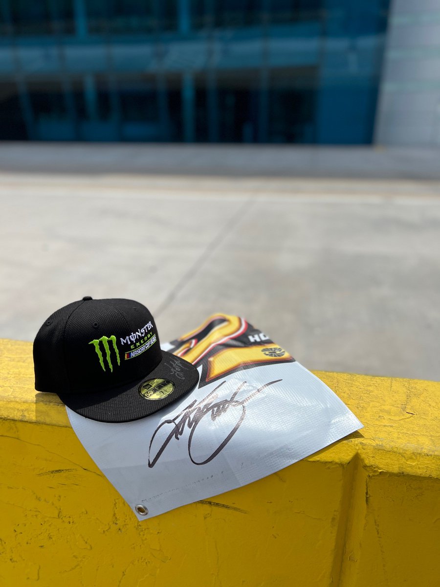Las Vegas Motor Speedway tweet media