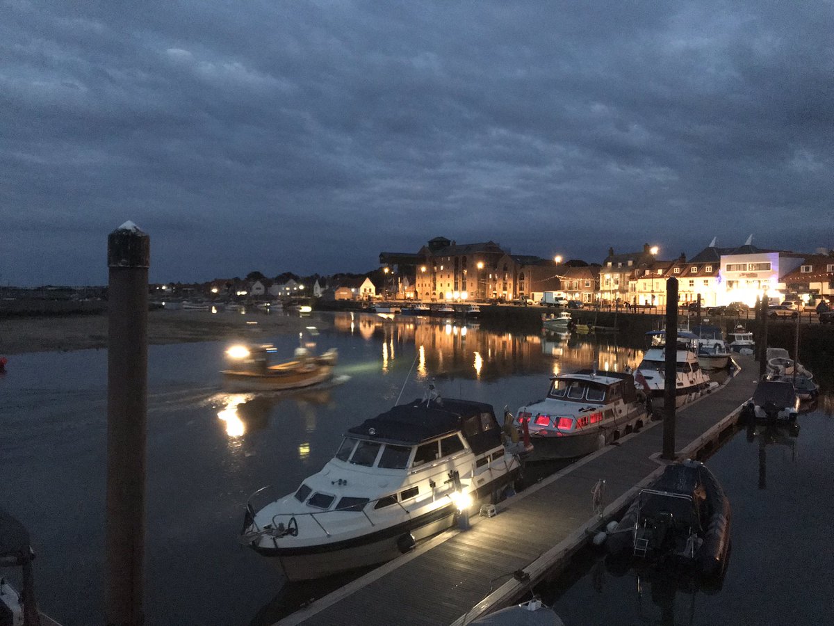 Wells Harbour Master tweet media