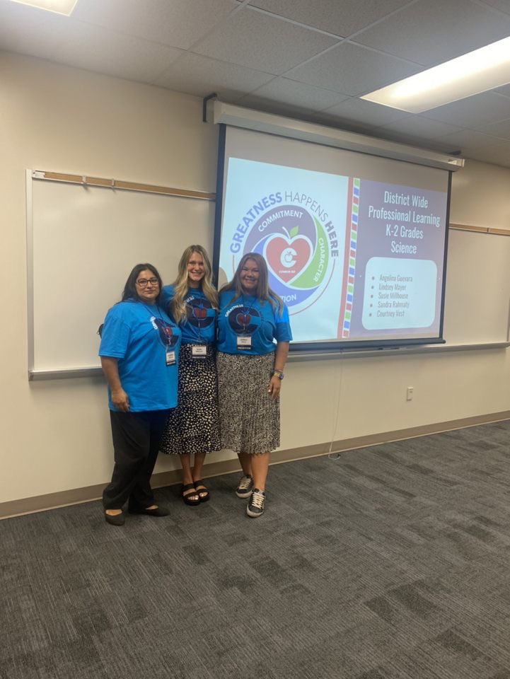Houser teachers presenting and learning at <a href="/ConroeISD/">Conroe ISD</a> DWSD! #wearehouser #togetherwethrive