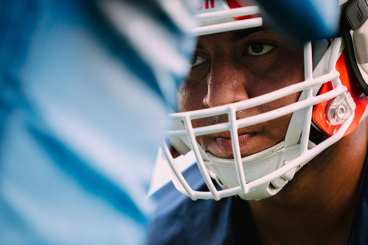 GatorsFB's tweet photo. Focused. 🔒

#GoGators | #jOURney https://t.co/B9ONNzhM6b