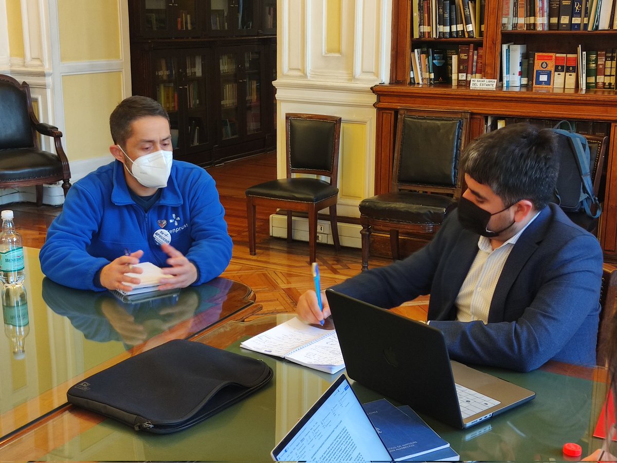 Fenpruss's tweet photo. #MetasSanitarias #BonoTratoUsuario 🔵 Fenpruss junto a Fenats Nacional y Fenfussap se reúnen con diputado @DrLagomarsino para pedir reposición deproyecto de Ley que da por cumplidas Metas Sanitarias 2022 y entrega Bono Trato Usuario en Tramo 1. 👇 https://t.co/OrcrdcPQGs