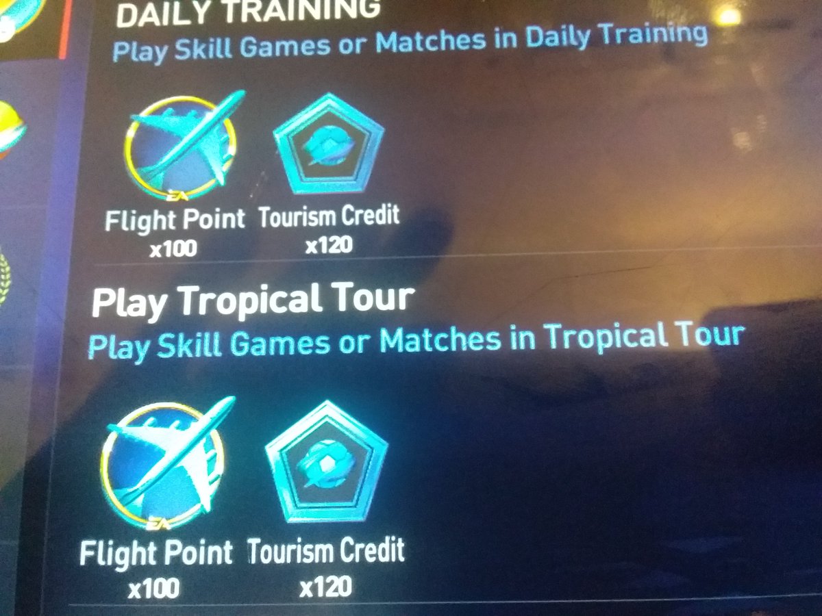 Mosheni93's tweet photo. @EAFIFAMOBILE Tourism pass instead of Flight pass pliz fix thr is no star pass for flight pas https://t.co/rFWREl8P5E