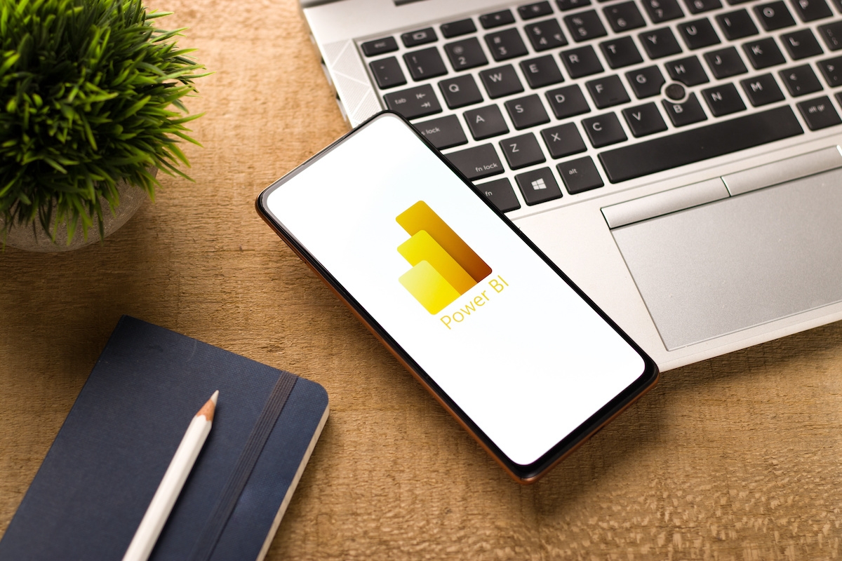 teamcireson's tweet photo. How to share a #PowerBI report. #Microsoft #ITSM #reporting #ITservicemanagement
 https://t.co/YfZ4aElQY4 https://t.co/dFAXe7xn1l