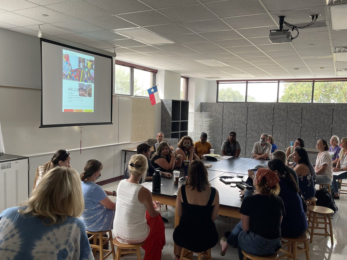 GrundlerArt's tweet image. Vertical sharing of elementary digital portfolios #pisdcreatesart #Planoisdproud #believepisd @PISDFineArts