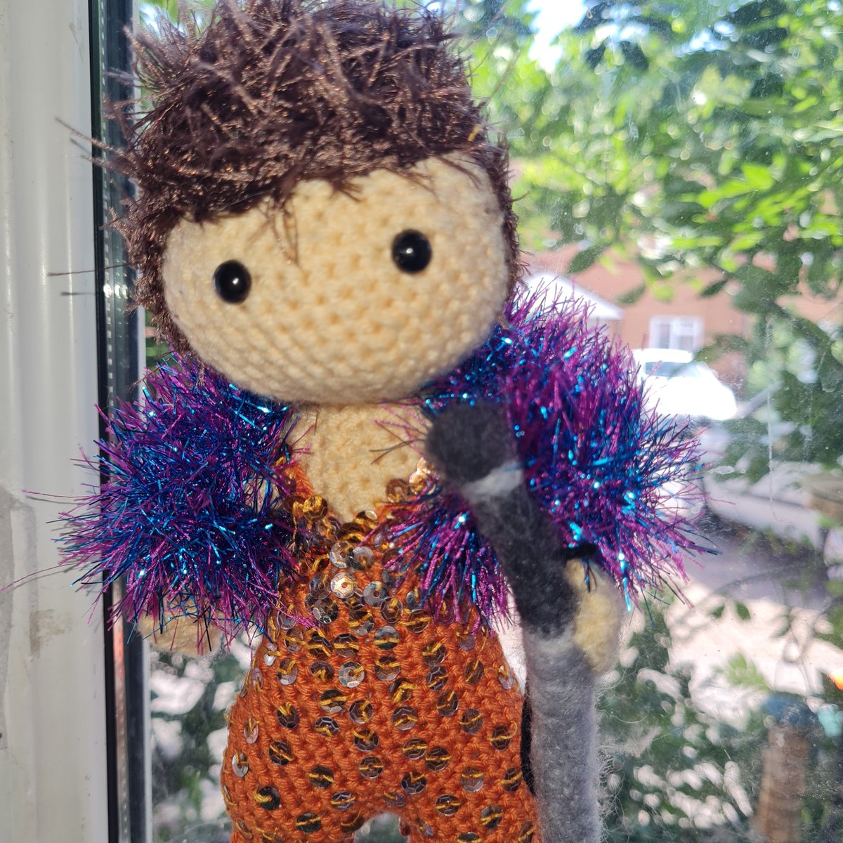 chronicseagul's tweet photo. I made amigurumi #harrystyles doll with mic and super long cord...
https://t.co/qzLjIo1LH6 https://t.co/ECSGK3MH0w