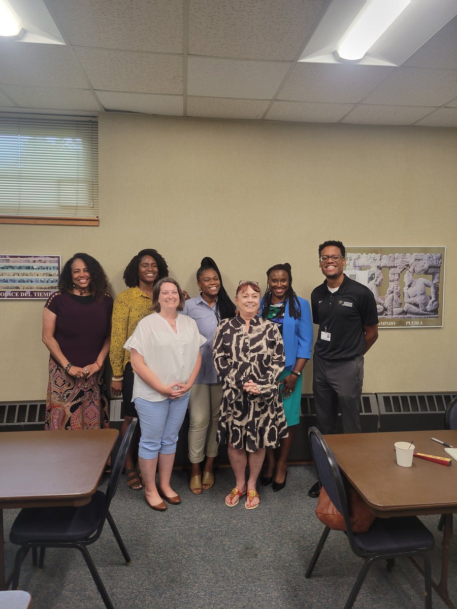 DMcLaughlin400's tweet photo. Just finished leading https://t.co/8OTOWZcpIi training for DPS teachers that centers Black, AAPI, Latinx histories, contributions and realities @DPS_Equity @Carrington_DPS @DurhamPublicSch @DPS_Latinx https://t.co/RHmjpayFr8