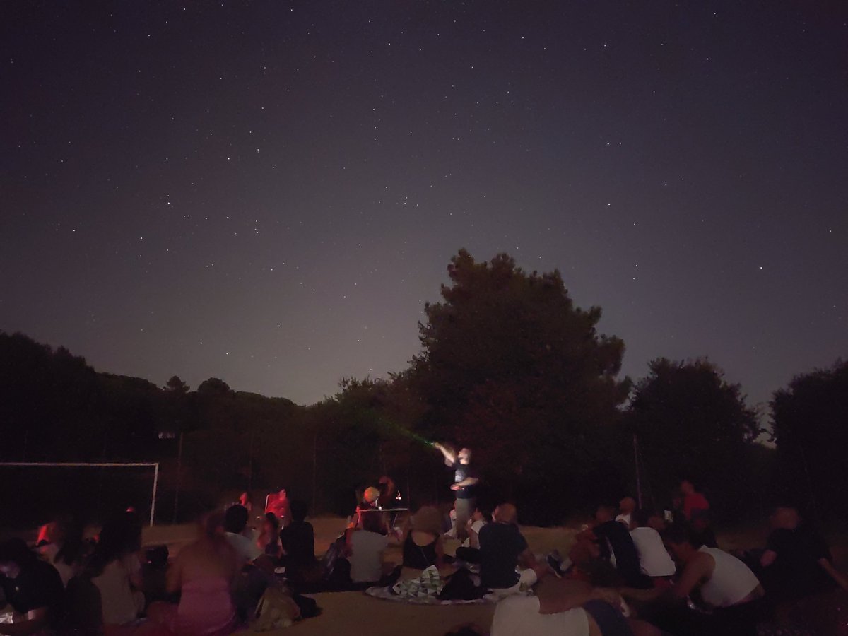 Nuestro compañero Jesús Megías dando una estupenda charla ante un atento público de <a href="/HammamAlAndalus/">Hammam Al Ándalus</a>