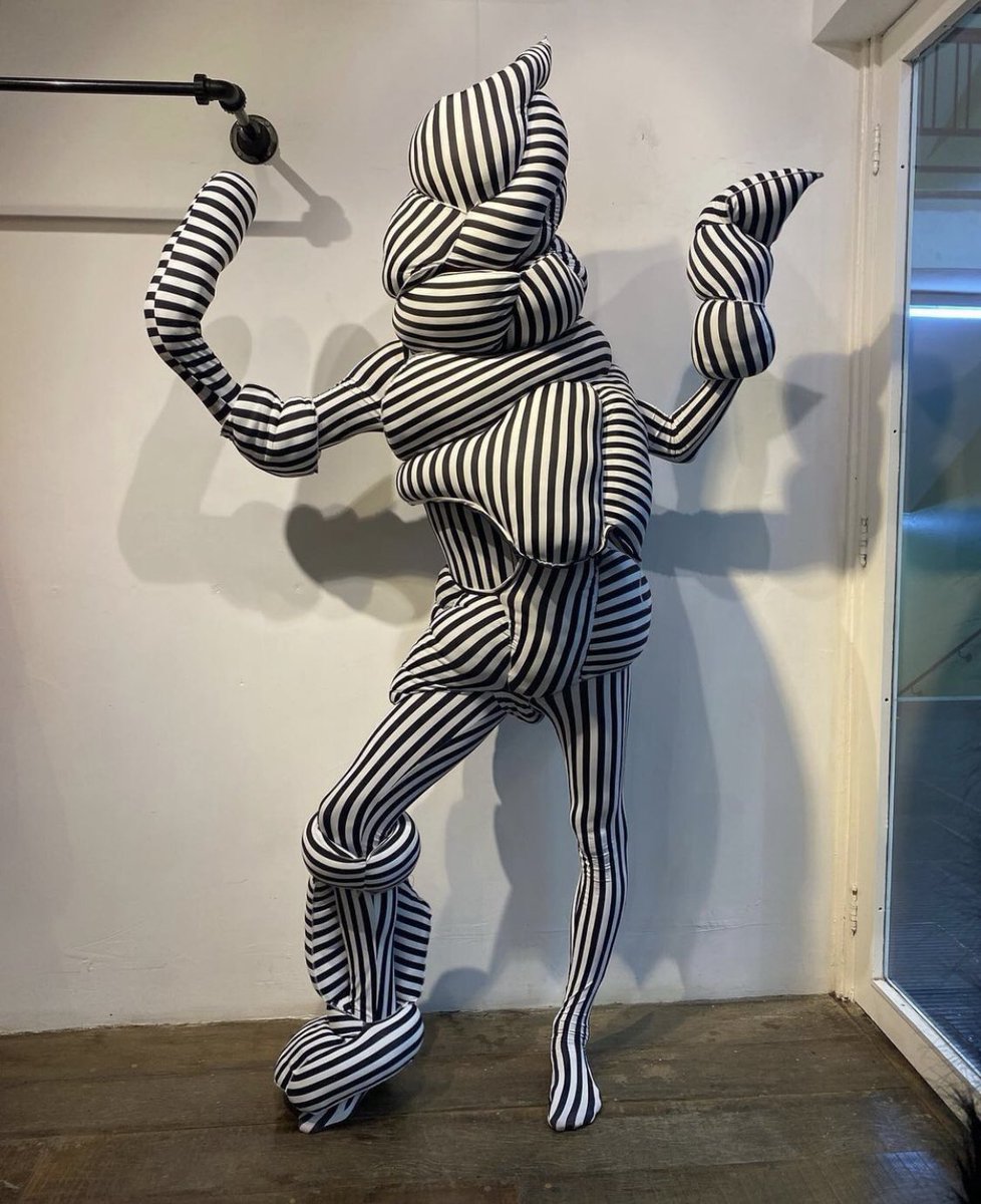 canalacultura's tweet photo. #CasaDeCriaturas
#ArteModa
Por #RoberDognani
#SaoPaulo https://t.co/zjI6GVdftS