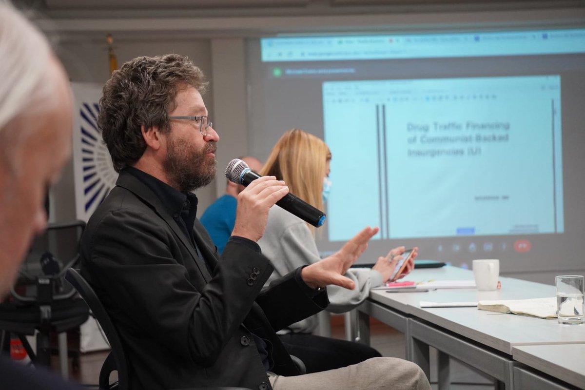 Hoy se hicieron públicos los Archivos Desclasificados de los registros de seguridad de Estados Unidos relacionados con el conflicto armado colombiano, gracias al trabajo conjunto de la <a href="/ComisionVerdadC/">Comisión de la Verdad</a> y <a href="/NSArchive/">National Security Archive</a>. 

Los archivos se pueden consultar en ► bit.ly/3vHvjVU