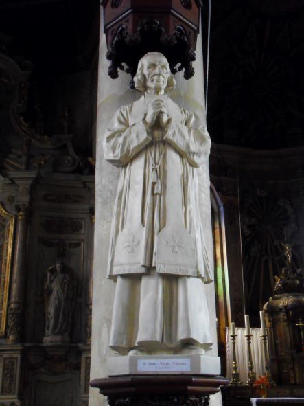 FoxTerriblis50's tweet photo. "In darkness and temptation purified,
With persevering hope, unfailing trust,
Sustained by Grace, he chose the path You trod,
Embraced the Cross made holy by Your blood."
#Officehymn #Vespers #curedars
Image of the Curé, Bergues,#France https://t.co/pXl9AVrEkv