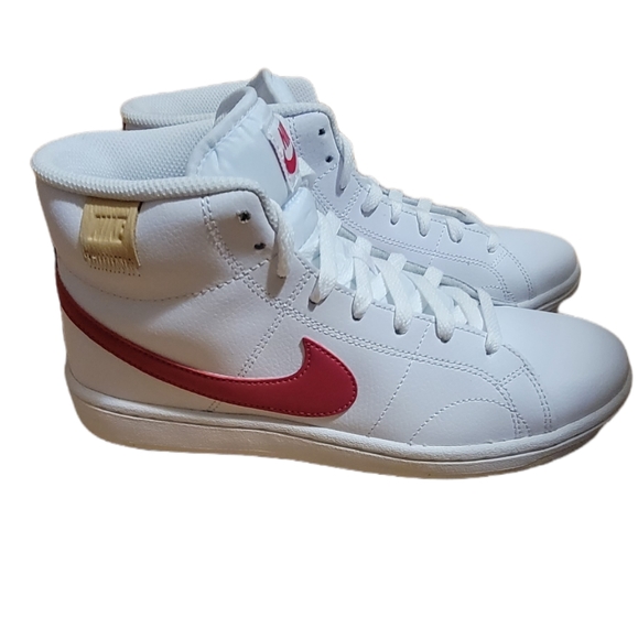 World Of Merchandise tweet media