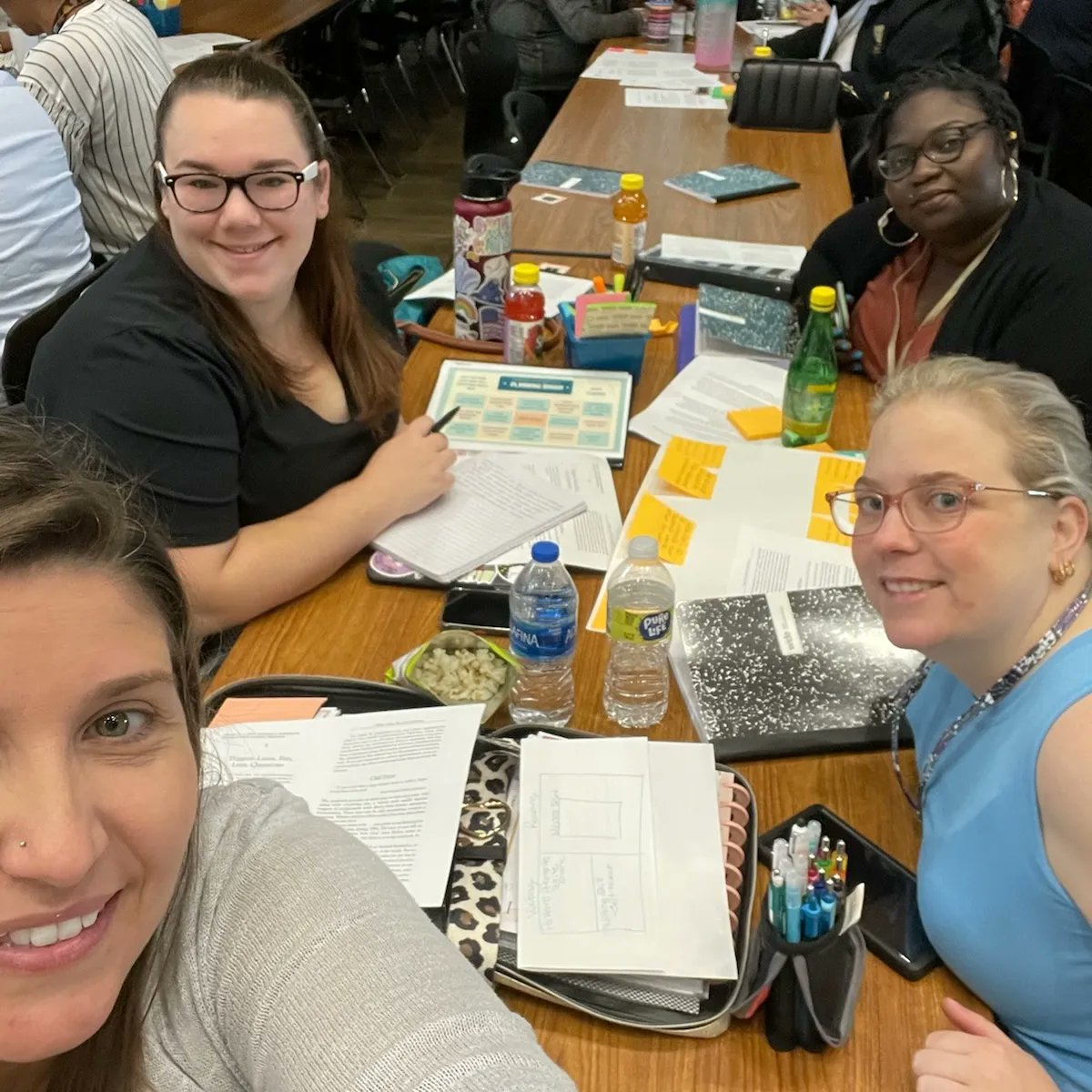 angelmboucher's tweet photo. Part of our ELA team spent the day training and preparing the first unit lessons! We had a lot of great hands on work, and I was able to work with other campuses!
#teacher #teachers #teacherslife #teachingmiddleschool #secondaryteacher #secondaryela https://t.co/p0wU6E8AQN
