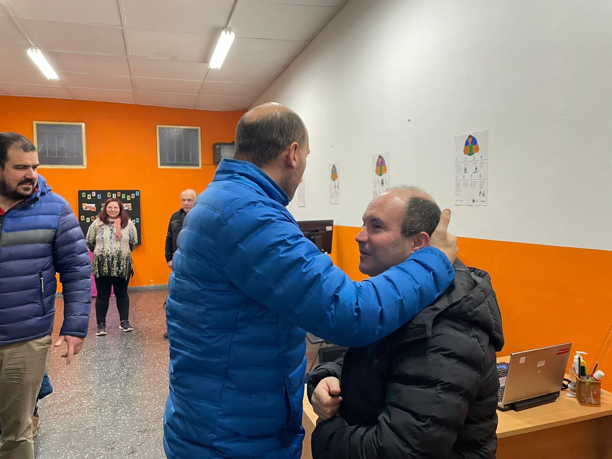 MartinLemaUy's tweet image. Visitamos el Aula Virtual donde se brindan clases para personas de baja visión. Funciona en el marco de un convenio entre @midesuy y @comuna33 desde febrero del corriente año, con una participación de seis usuarios.