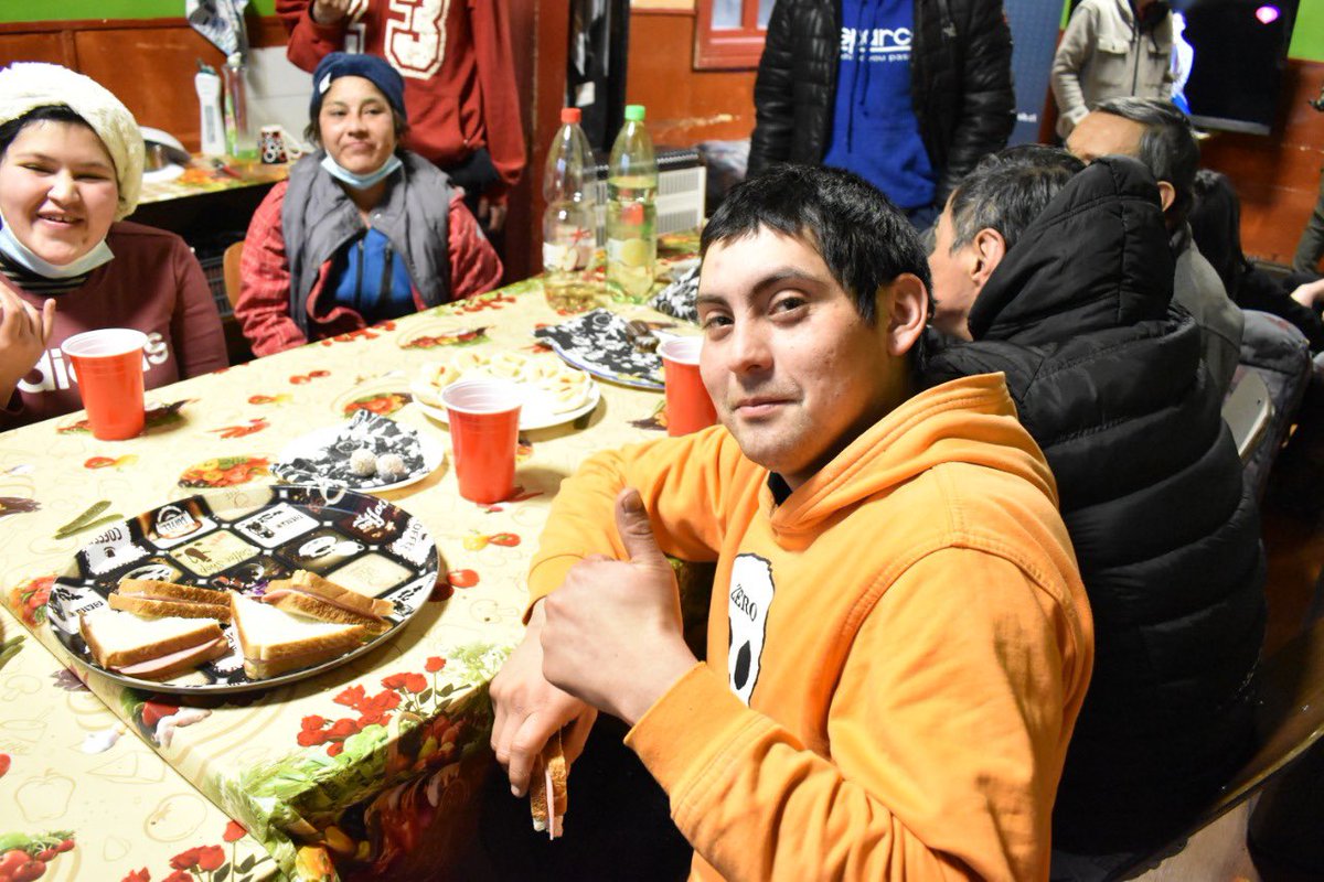 En el contexto de su primera gira a #Magallanes la Subsecretaria de Servicios Sociales, <a href="/franperalesf/">Francisca Perales</a> inauguró 👏 el segundo albergue para hombres y mujeres en situación de calle de Punta Arenas. Este dispositivo temporal será ejecutado hasta el mes de diciembre por <a href="/fide_xii/">Fundación FIDE XII Magallanes</a>