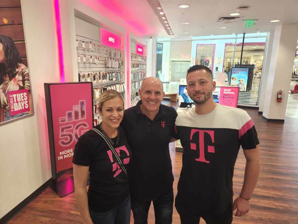 Thank you George for spending the day in a couple of my stores. We appreciate your knowledge and look forward to future success!!! <a href="/EddiePryor7/">Eddie Pryor</a> <a href="/GGuerra305/">GeorgeGuerra</a>