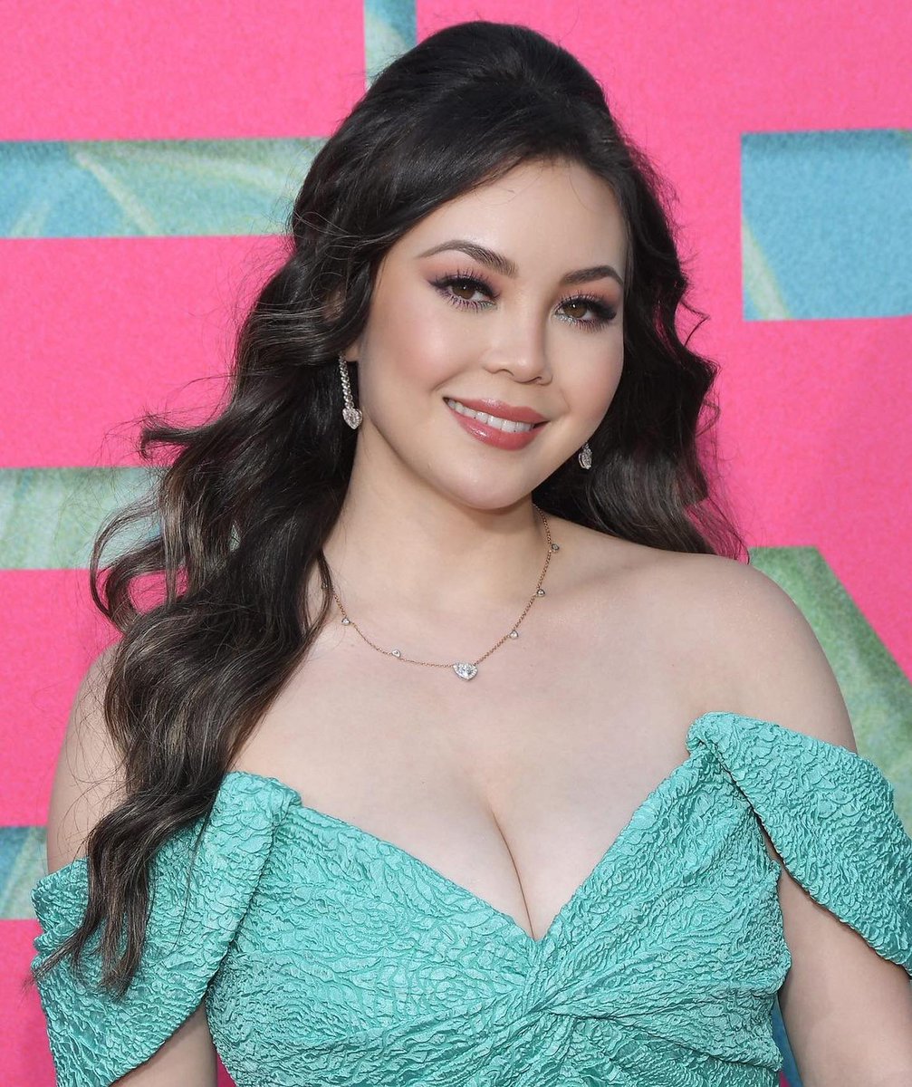 Anna Perez de Tagle-Kline tweet media