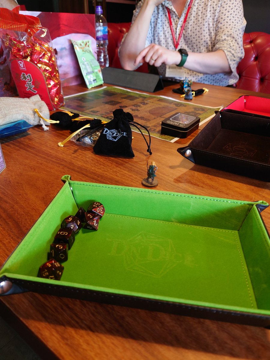 92RoxxiB's tweet photo. @ThinkAheadMH summer institute hasn't been all lectures and learning. We also played some dungeons and dragons! Trainee social worker by day, edgy rogue by night. Hopefully we'll get to do it again. #FoundMyPeople https://t.co/Iludcdt202