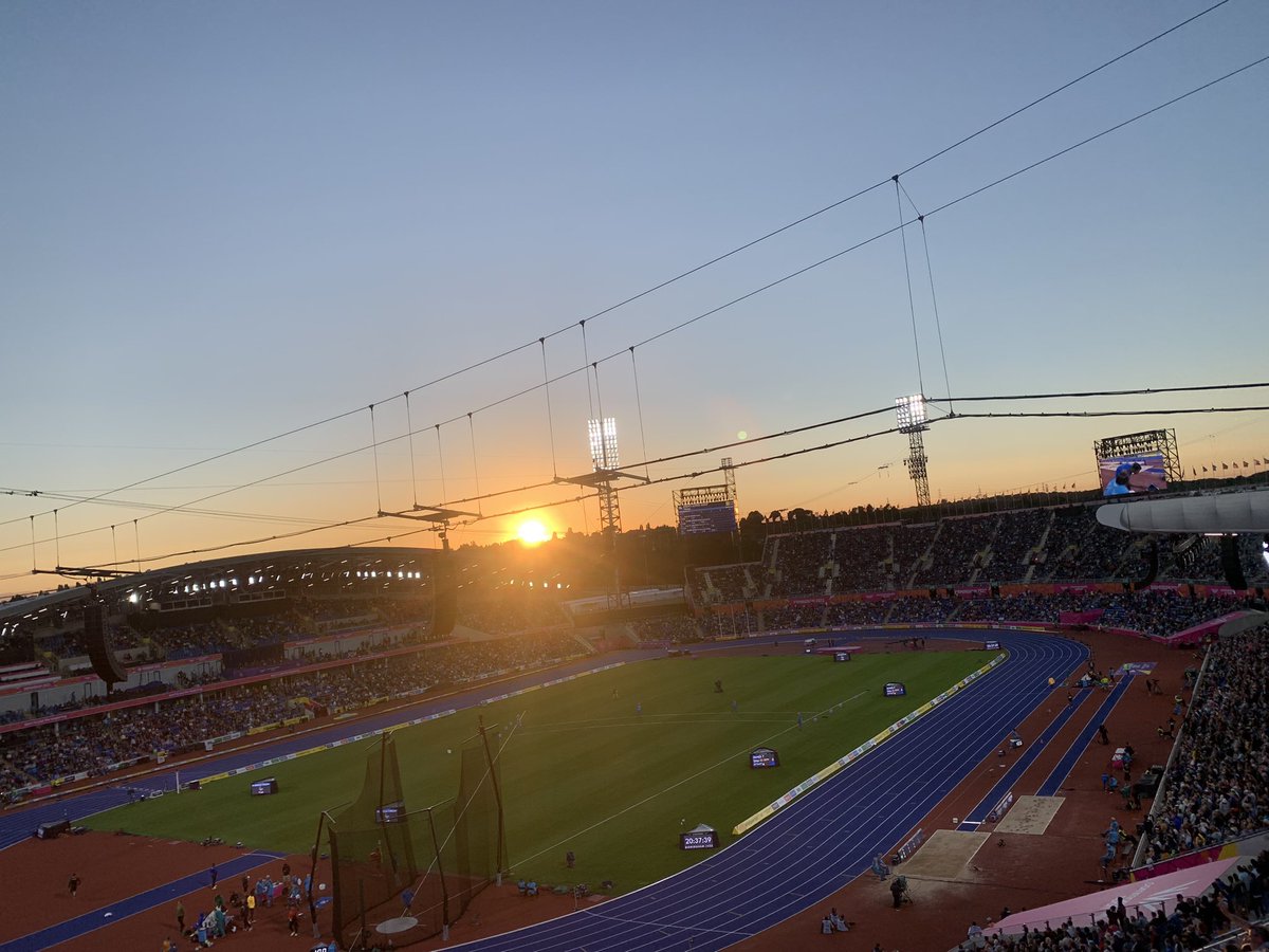 More athletics tonight 🏃🏼‍♀️ 🏃🏾‍♂️ 🏃